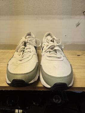 Nike White and Sage Green Low-Top Sneakers Air Max SC Jade Horizon Vintage Green